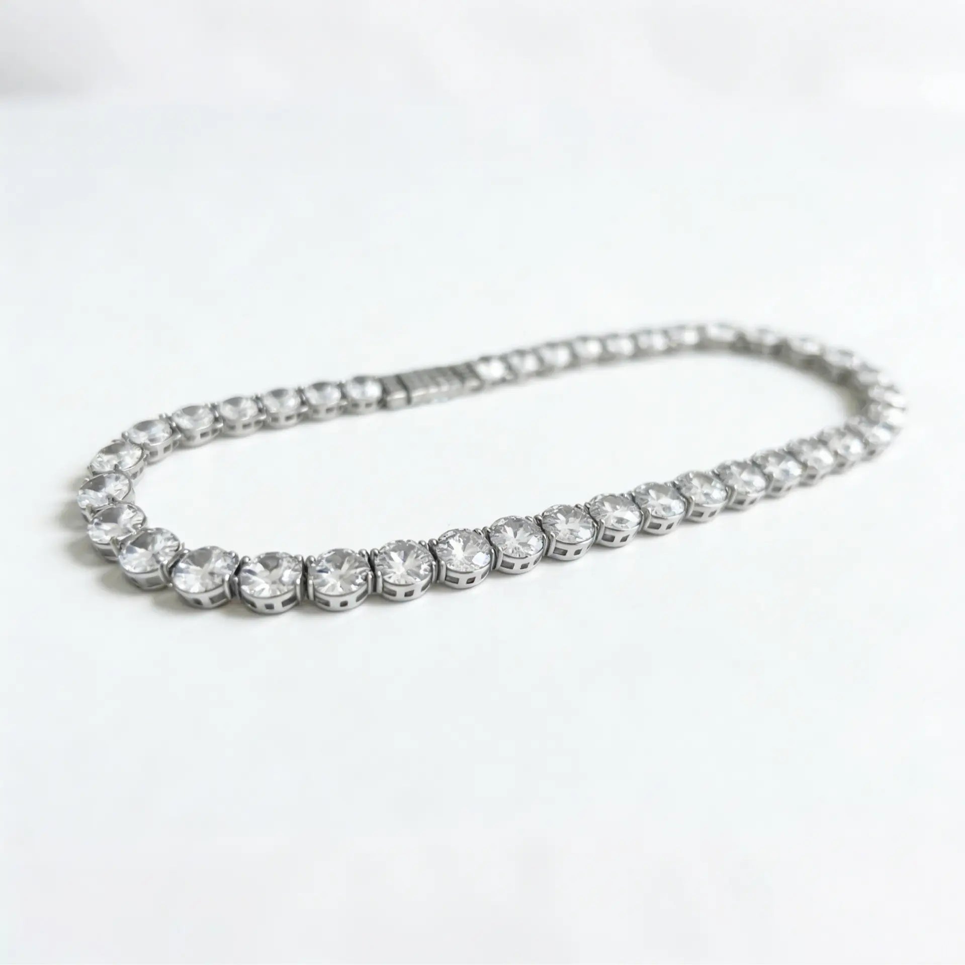 Iced Out round Cut Sparkling Bling Tennis Chain Statement Necklace for Rapper Men Women Cuban Link Design Modern Versatile Accessories